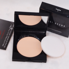 Phấn phủ Bobbi Brown Sheer Finish Pressed Powder kìm dầu, siêu mịn #2 Sunny Beige