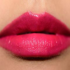 Son Estee Lauder Pure Color Envy Hi-Lustre căng mọng, giữ màu tốt 230 Pretty Shocking