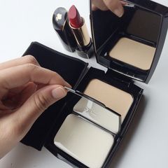 Phấn Lancome Teint Miracle Compact Foundation chống bóng nhờn, tông sáng trắng O-01