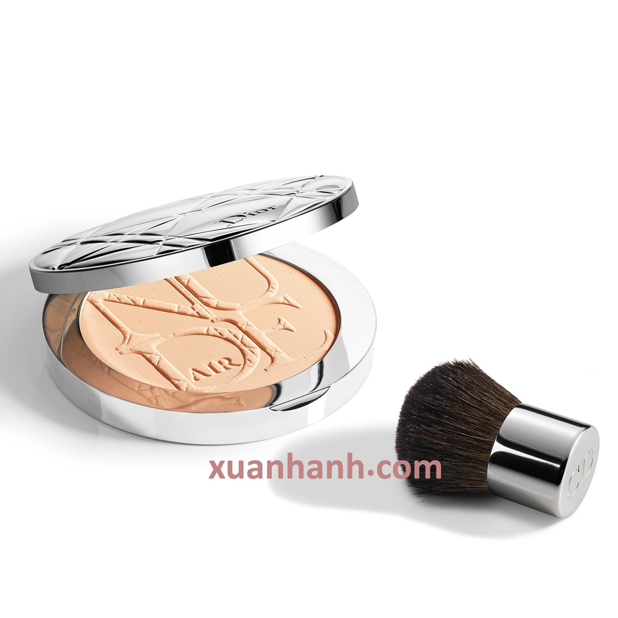 Phấn phủ Diorskin Nude Air Powder mỏng nhẹ kèm cọ Kabuki, #20 TB-sáng.