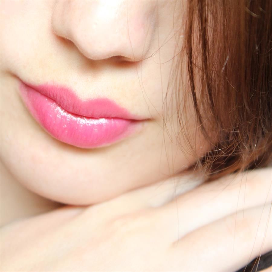 Son Lancome Shine Lover dưỡng căng mọng, bám màu, 340 French Sourire