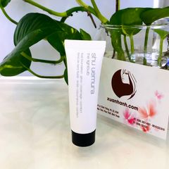 Kem nền Shu Uemura Lightbulb che phủ cao, glow da, TB-sáng 764
