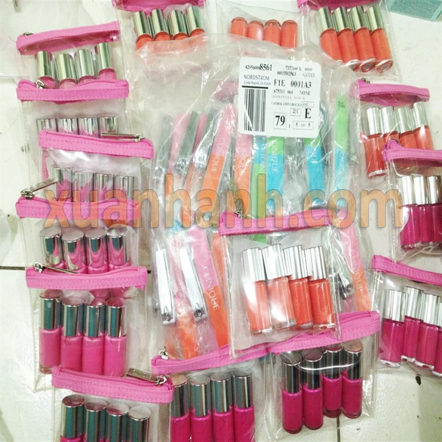Giftset Clinique 5 sản phẩm dưỡng da & makeup siêu tiện dụng dành cho da dầu, mini