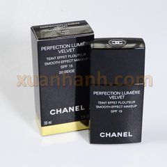 Kem nền Chanel Perfection Lumiere Velvet SPF15 20 Beige da tự nhiên.