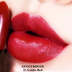 Son Gucci Rouge À Lèvres Satin #25 Goldie Red, đỏ tươi cuốn hút, nữ tính.