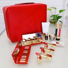 Bộ giftset Estee Lauder phiên bản châu Á, với 12 món trang điểm, dưỡng da limited.