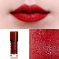 Son Bourjois Rouge Edition Velvet chất kem lì và bám môi, #15 Red-Volution đỏ cổ điển